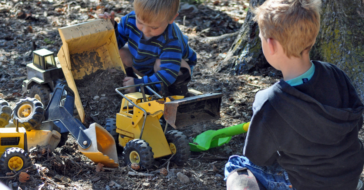 4 Great Reasons to Go Camping This Summer. #familyfun #camping #familycamping